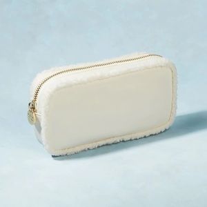 Stoney Clover Pouch with Sherpa Outline